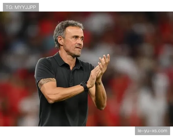 恩里克团队控球哲学重塑现代足球：战术革新引领比赛策略新趋势