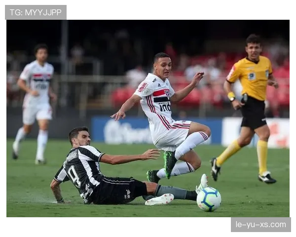 凯泽展现惊人反击效率，近期状态回暖再夺胜利