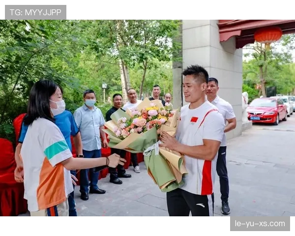 吕小军赛场像开挂，回到生活像隔壁大叔，这反差我笑出声